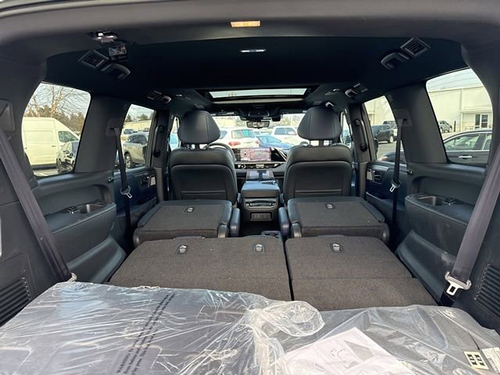 Certified 2026 INFINITI QX80 4WD w/ Sport Exterior Package image 22