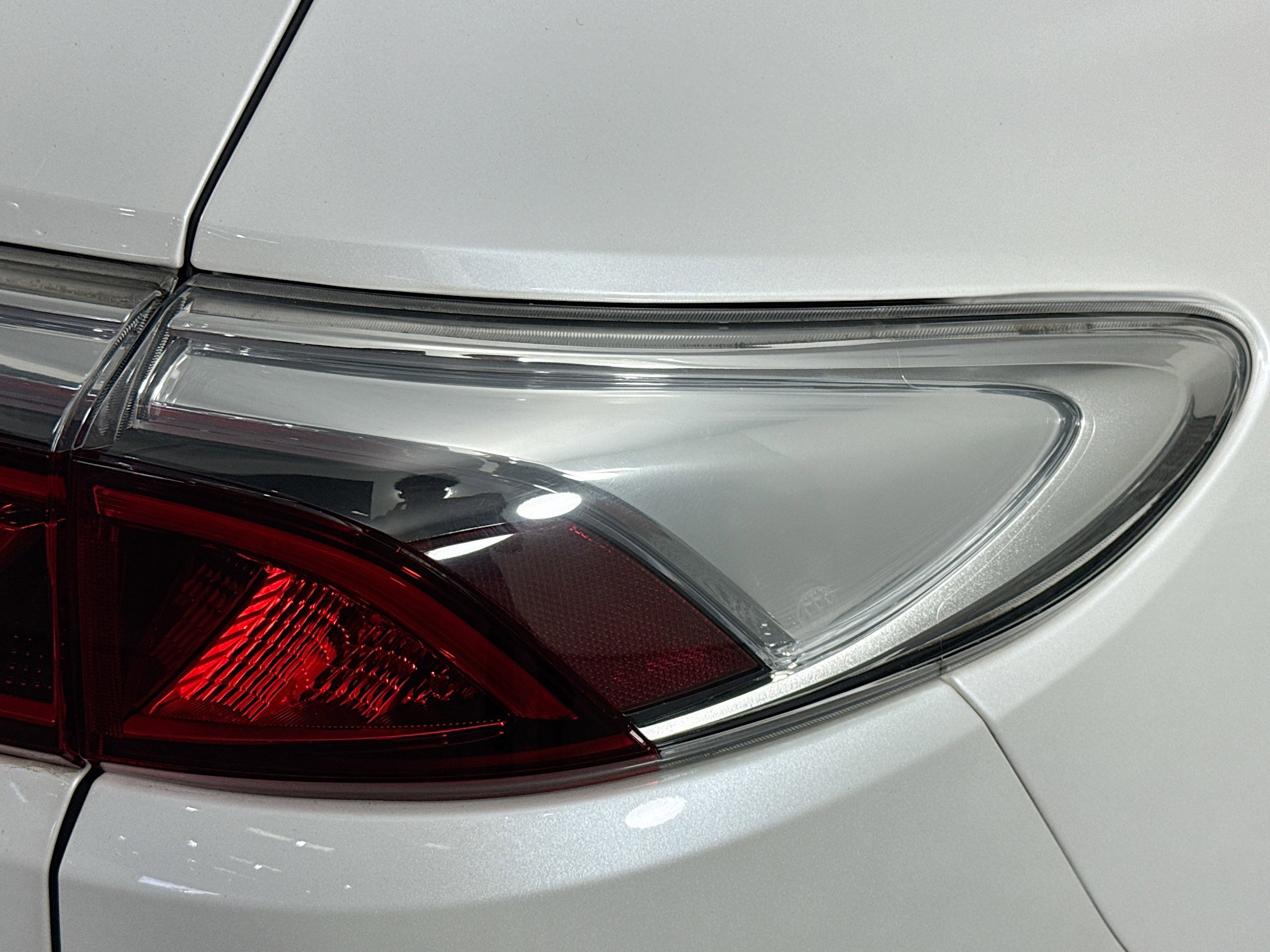 Used 2023 Buick Enclave Essence w/ Experience Buick Package FWD image 33