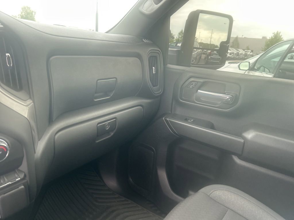 Used 2024 Chevrolet Silverado 2500 Custom w/ Custom Value Package image 14