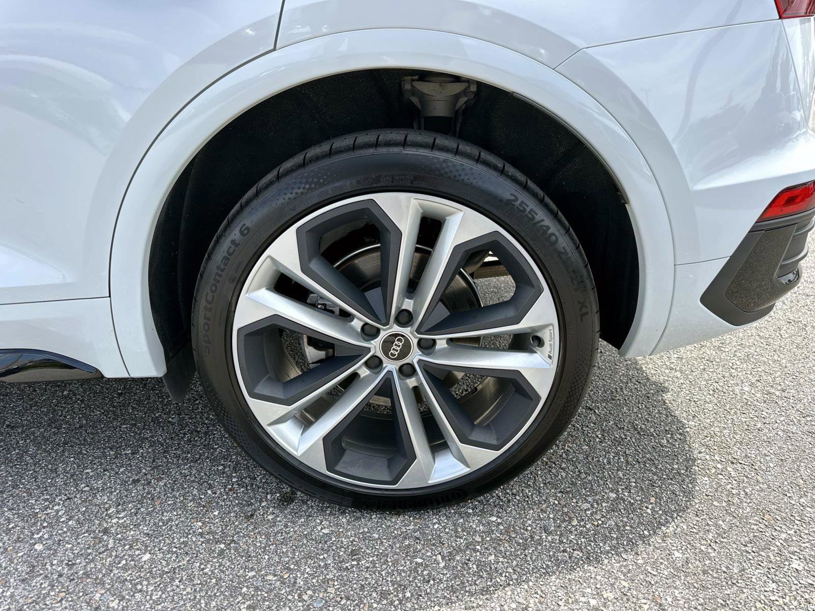 Used 2022 Audi Q5 2.0T Premium Plus image 11