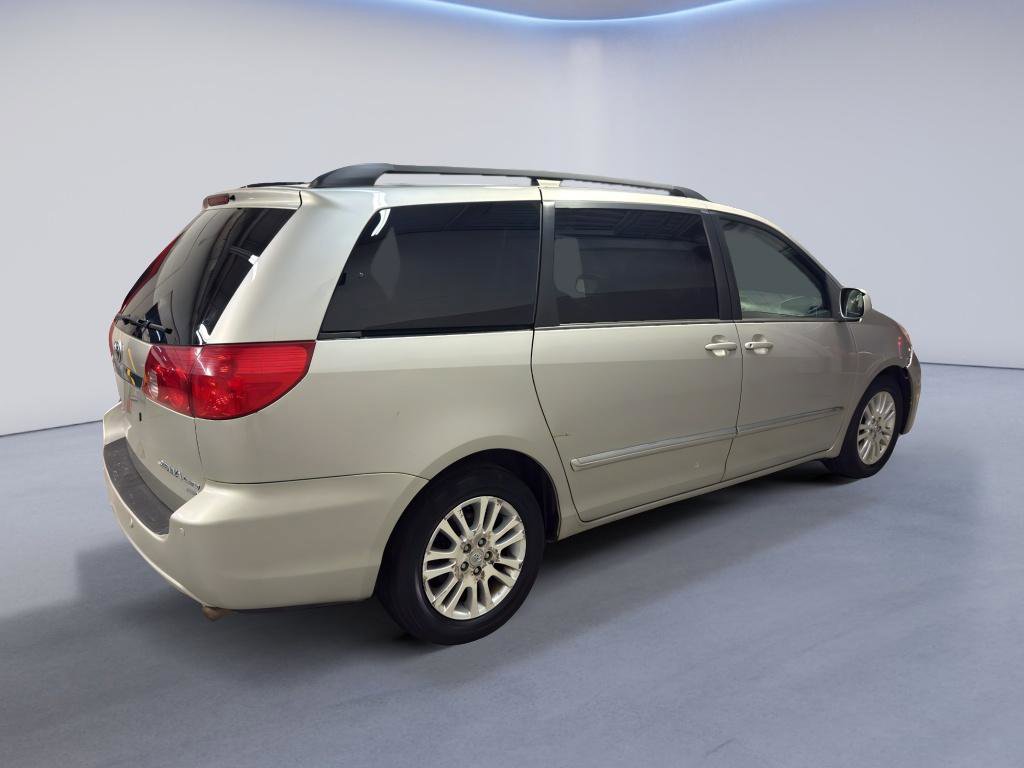 Used 2008 Toyota Sienna XLE Limited image 6