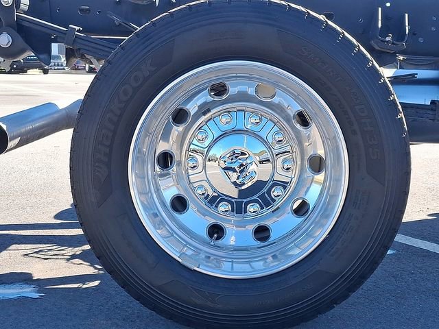 Used 2025 RAM 5500 4x4 Crew Cab image 8