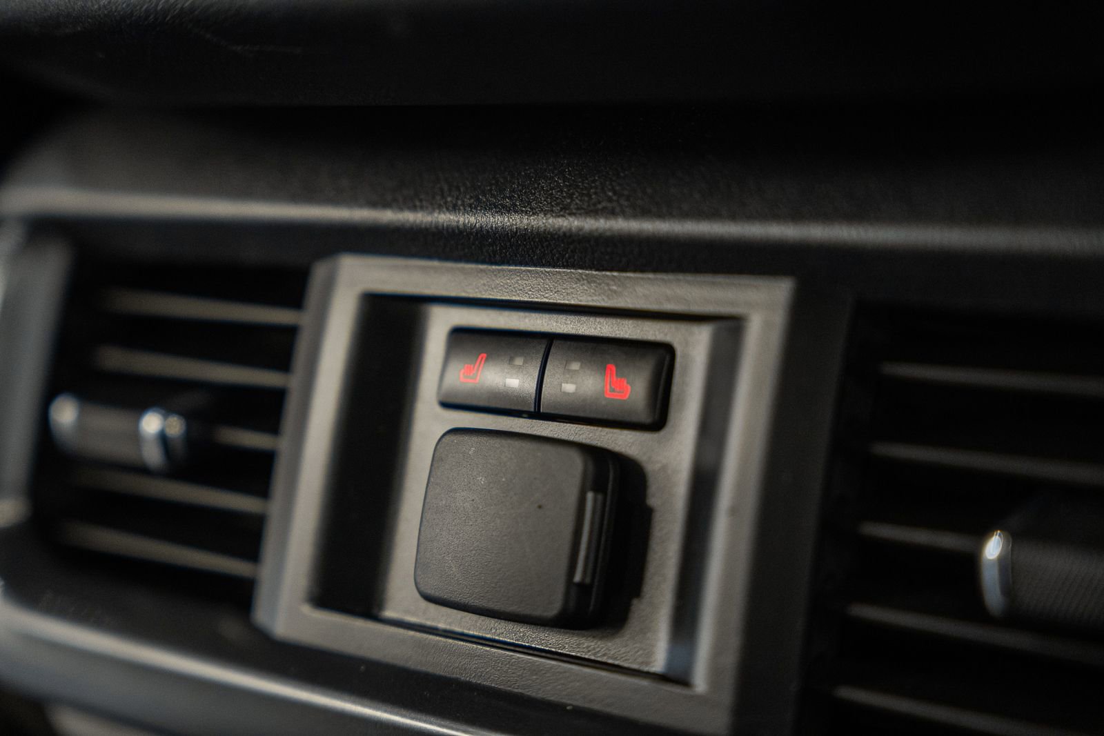 Certified 2023 Ford F150 Lariat w/ Equipment Group 502A High image 34