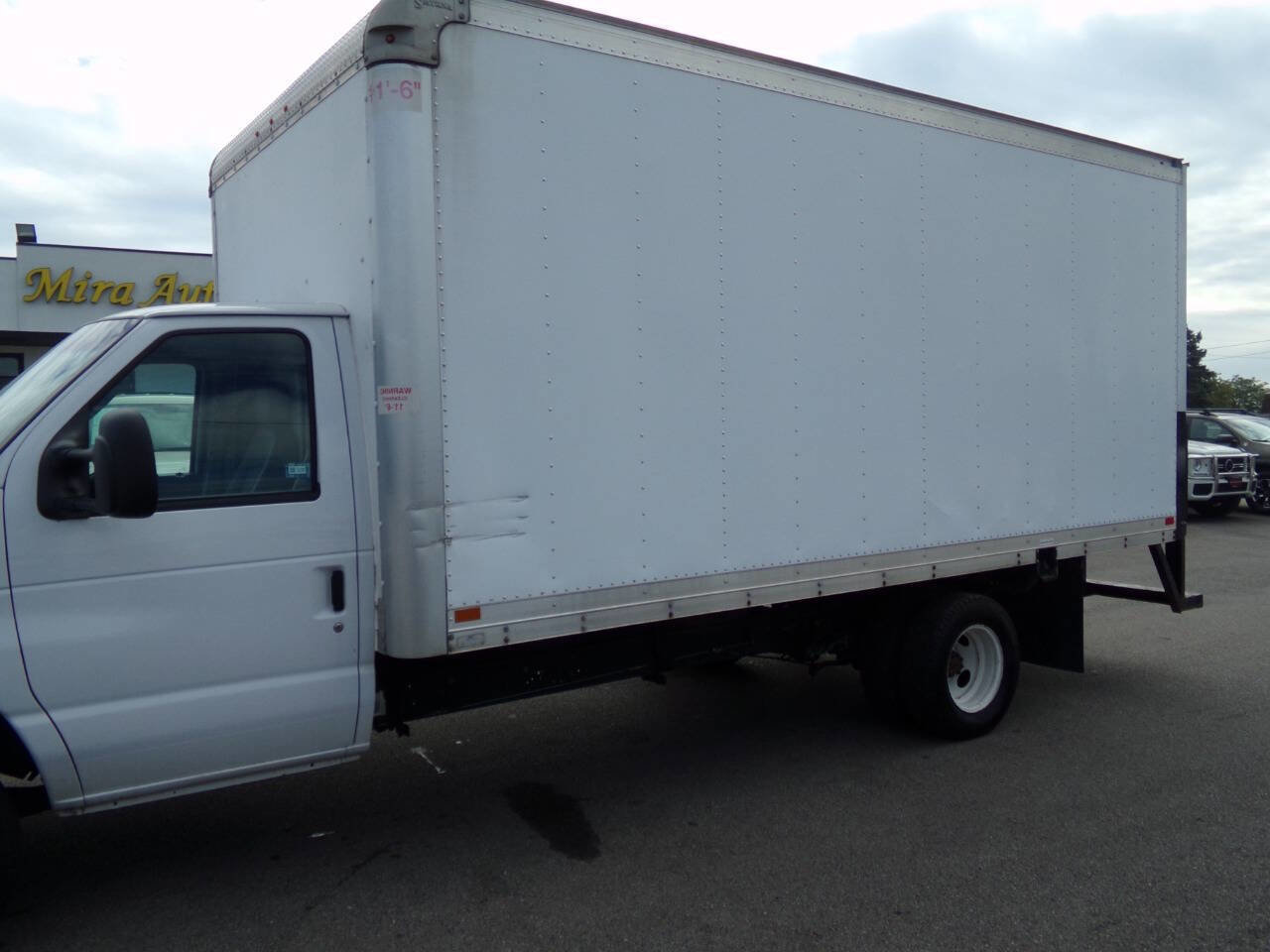Used 2017 Ford E-450 and Econoline 450 Super Duty w/ Power Windows & Locks Group RWD image 47