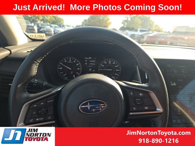 Used 2025 Subaru Outback Premium AWD/4WD image 9