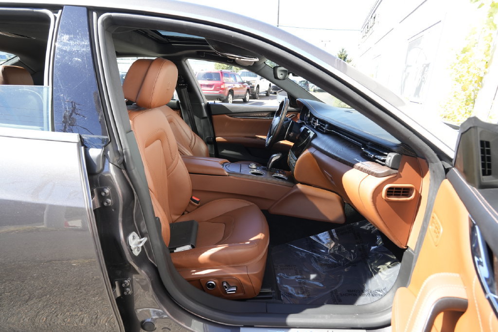 Used 2021 Maserati Quattroporte S Q4 AWD/4WD image 32