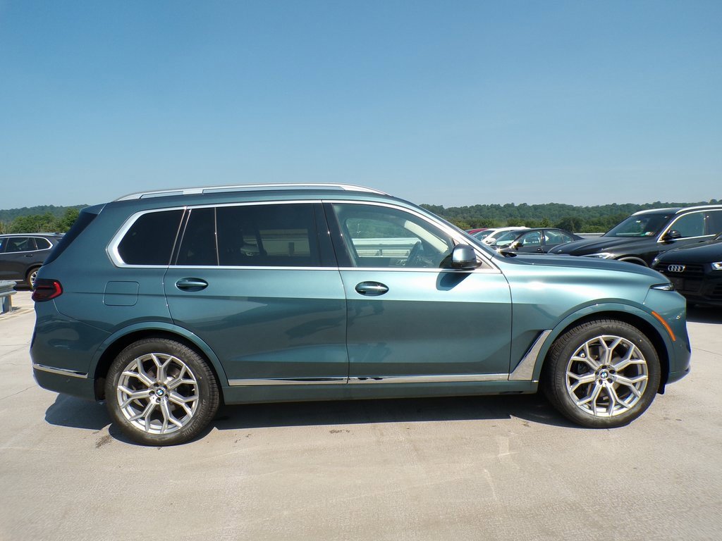 Certified 2023 BMW X7 xDrive40i w/ Premium Package image 7