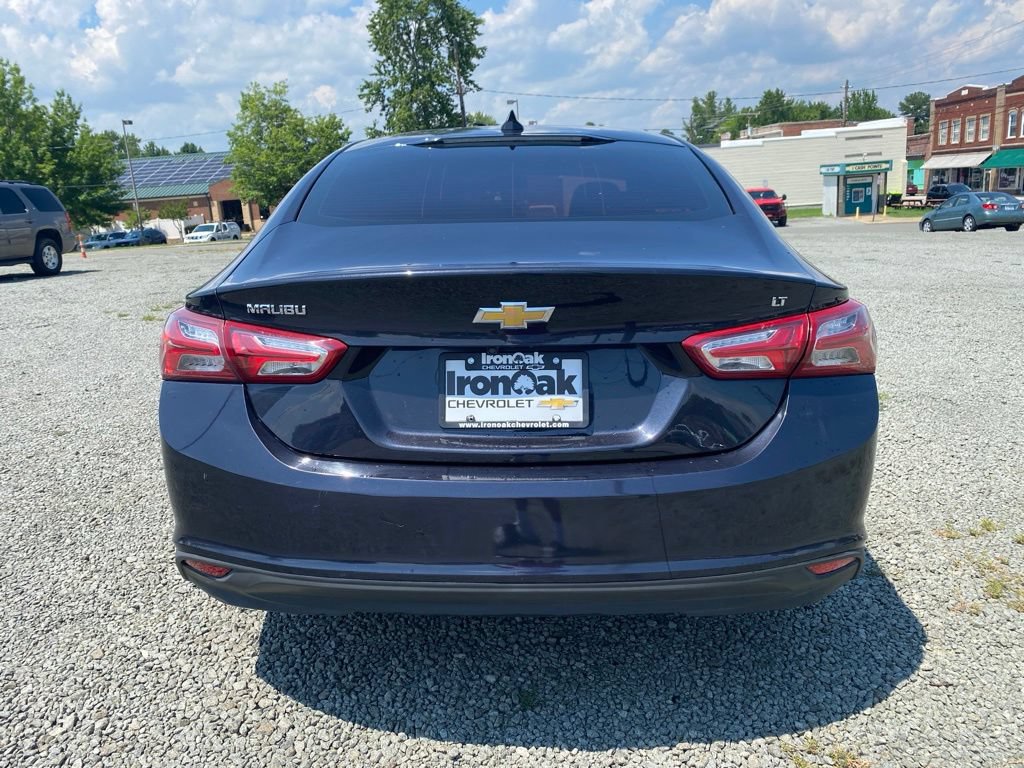 Used 2022 Chevrolet Malibu LT FWD image 4