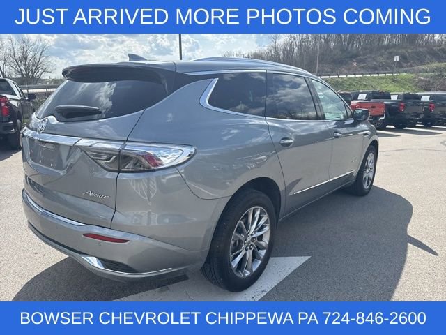 Used 2024 Buick Enclave Avenir image 8