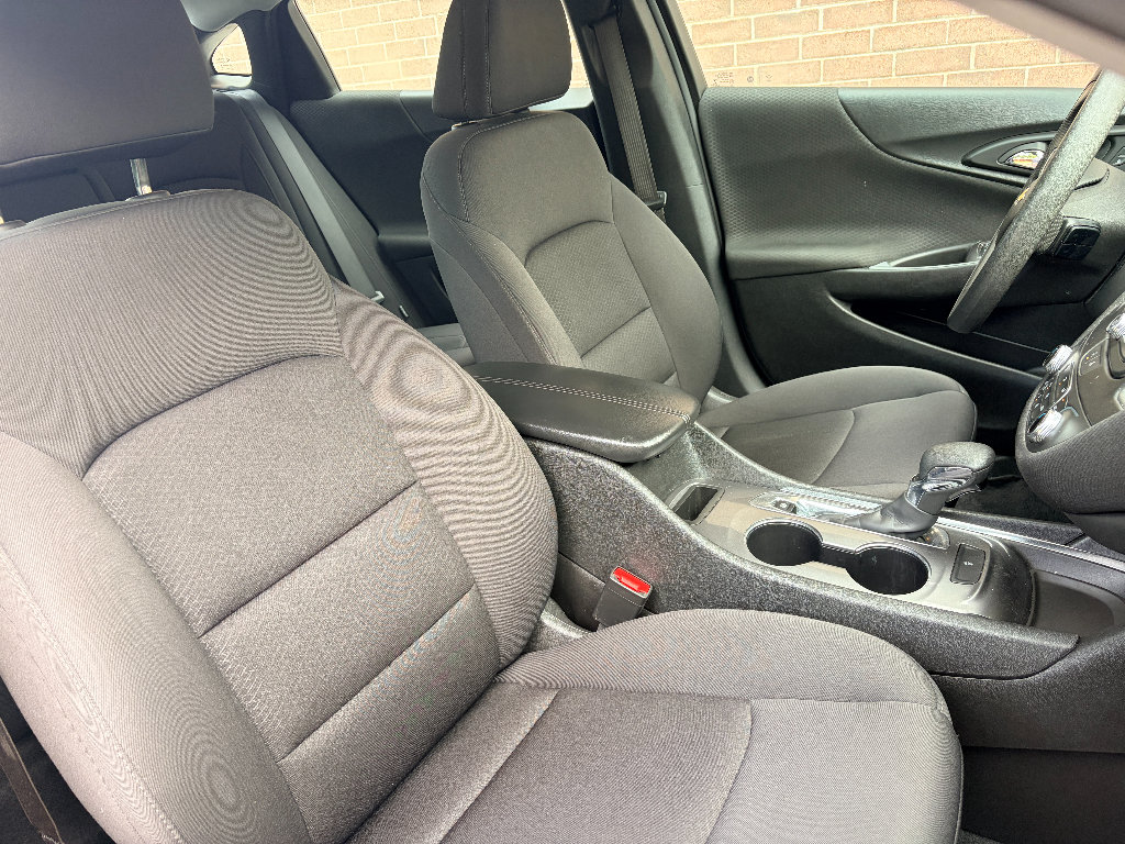 Used 2023 Chevrolet Malibu LT FWD image 22