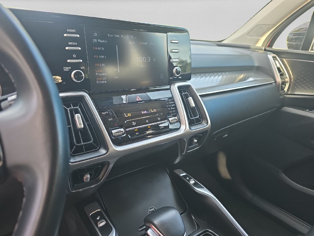 Used 2021 Kia Sorento S w/ Panoramic Sunroof Package AWD/4WD image 15