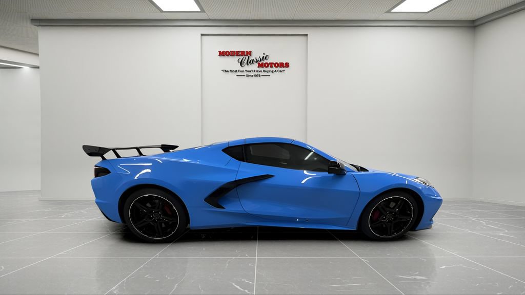 Used 2022 Chevrolet Corvette Stingray Premium Cpe w/ Z51 Performance Package RWD image 8