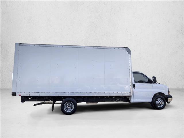 Used 2022 GMC Savana 3500 Extended w/ Power Convenience Package image 4