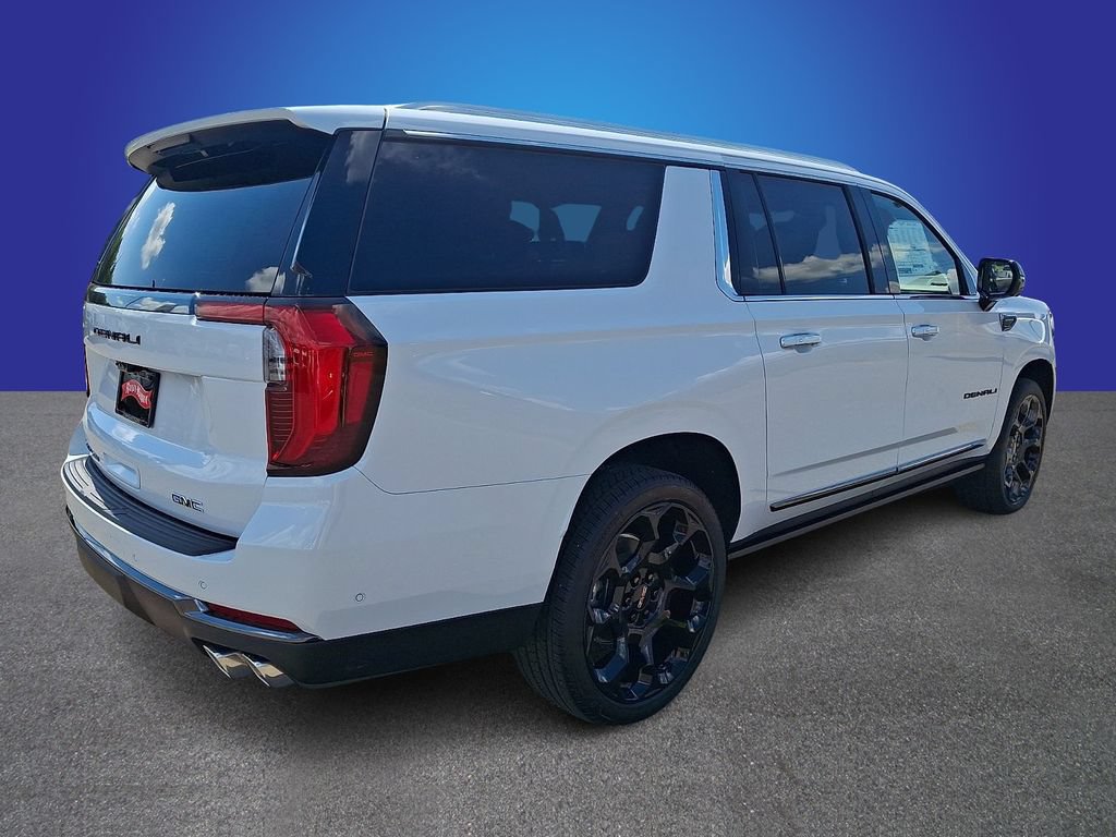 New 2026 GMC Yukon XL Denali Ultimate AWD/4WD image 3