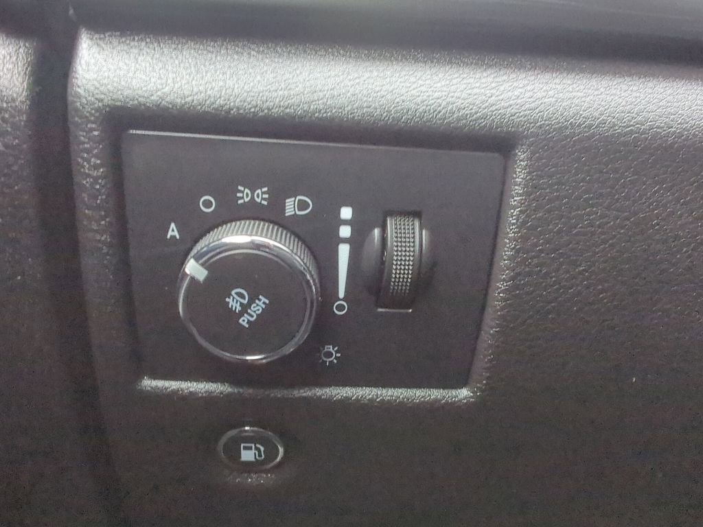 Used 2020 Jeep Grand Cherokee Laredo w/ Quick Order Package 2BN North image 29