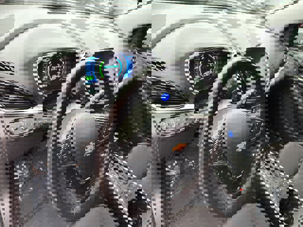 Used 2018 Chevrolet Volt LT w/ Comfort Package image 8