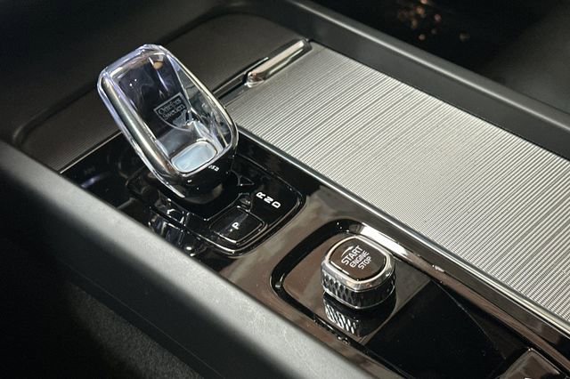 Used 2024 Volvo S60 B5 Plus w/ Climate Package image 24