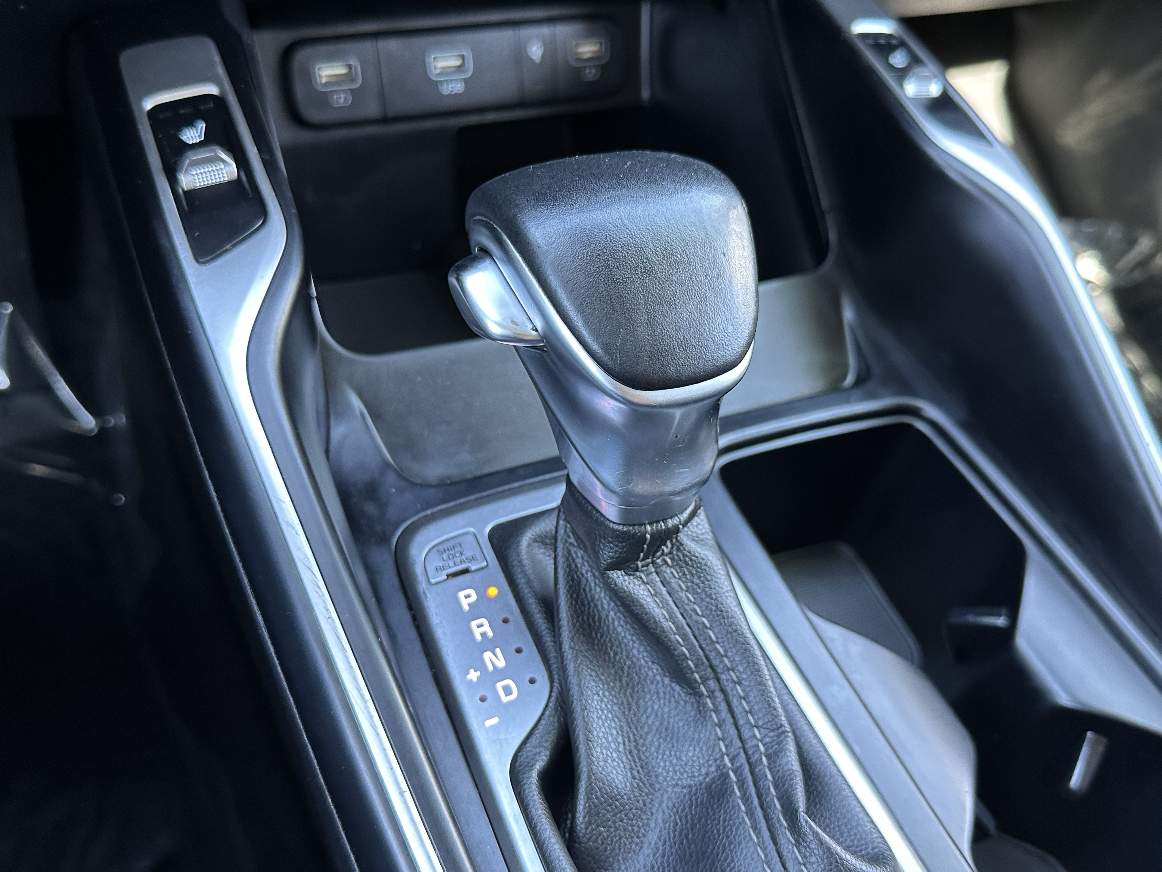 Certified 2023 Kia Sorento S FWD image 33