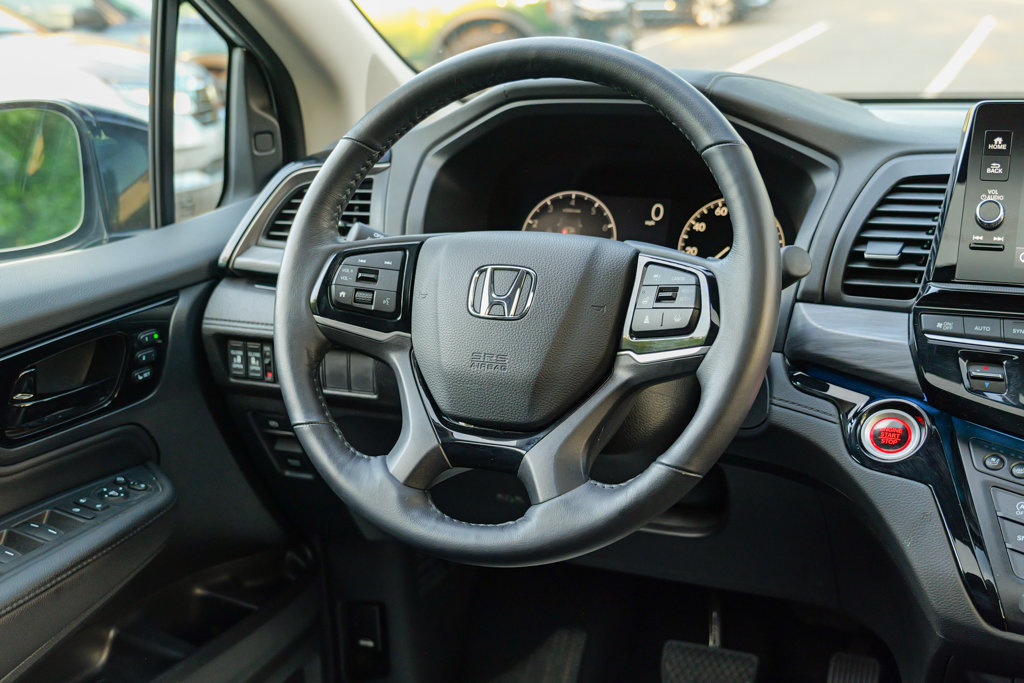 Used 2025 Honda Odyssey Elite image 41