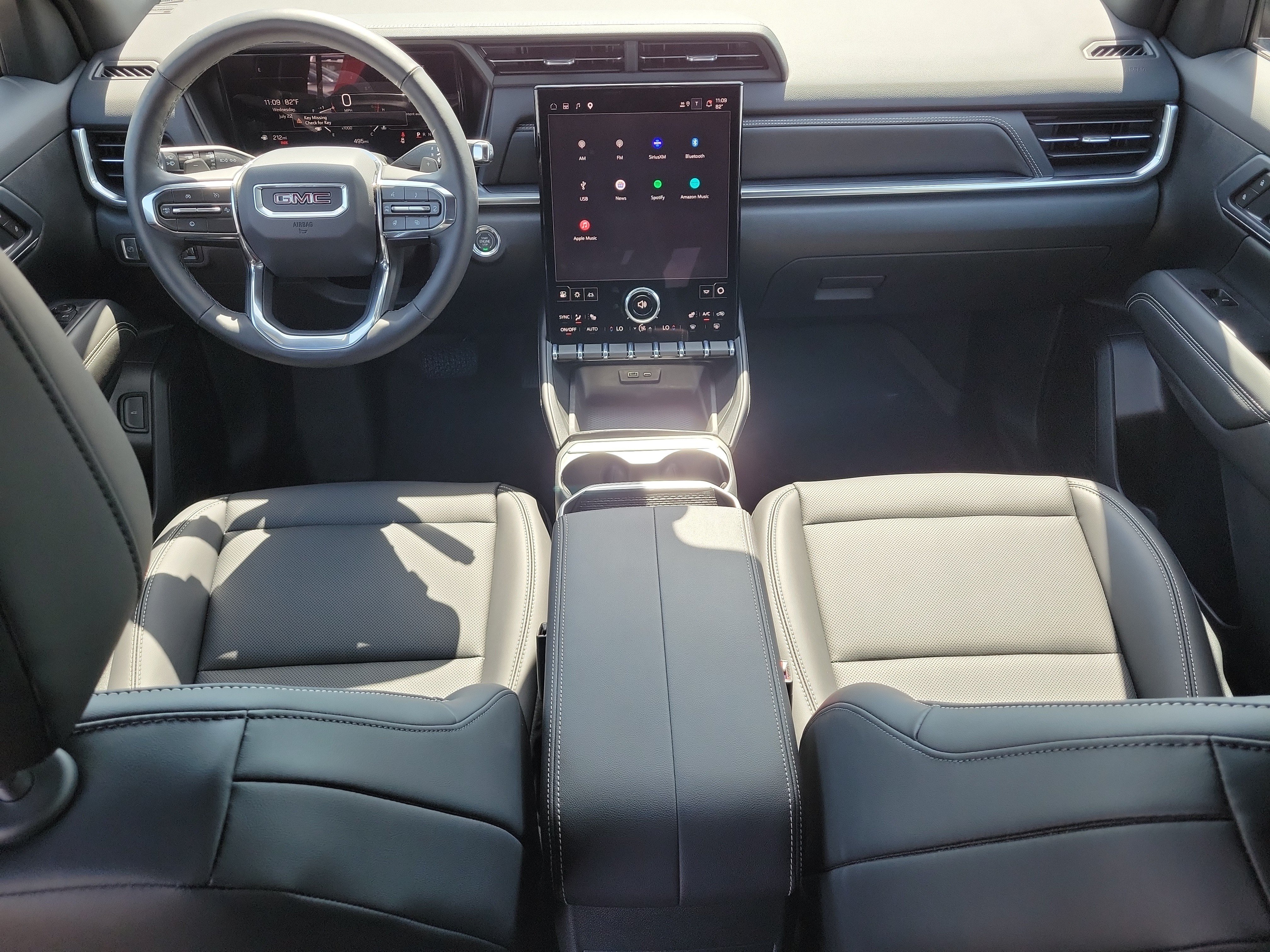 Used 2026 GMC Terrain Elevation w/ Elevation Premium Package FWD image 18