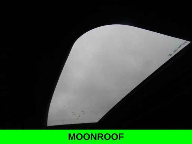 Used 2024 Chevrolet Silverado 2500 ZR2 w/ Technology Package image 4