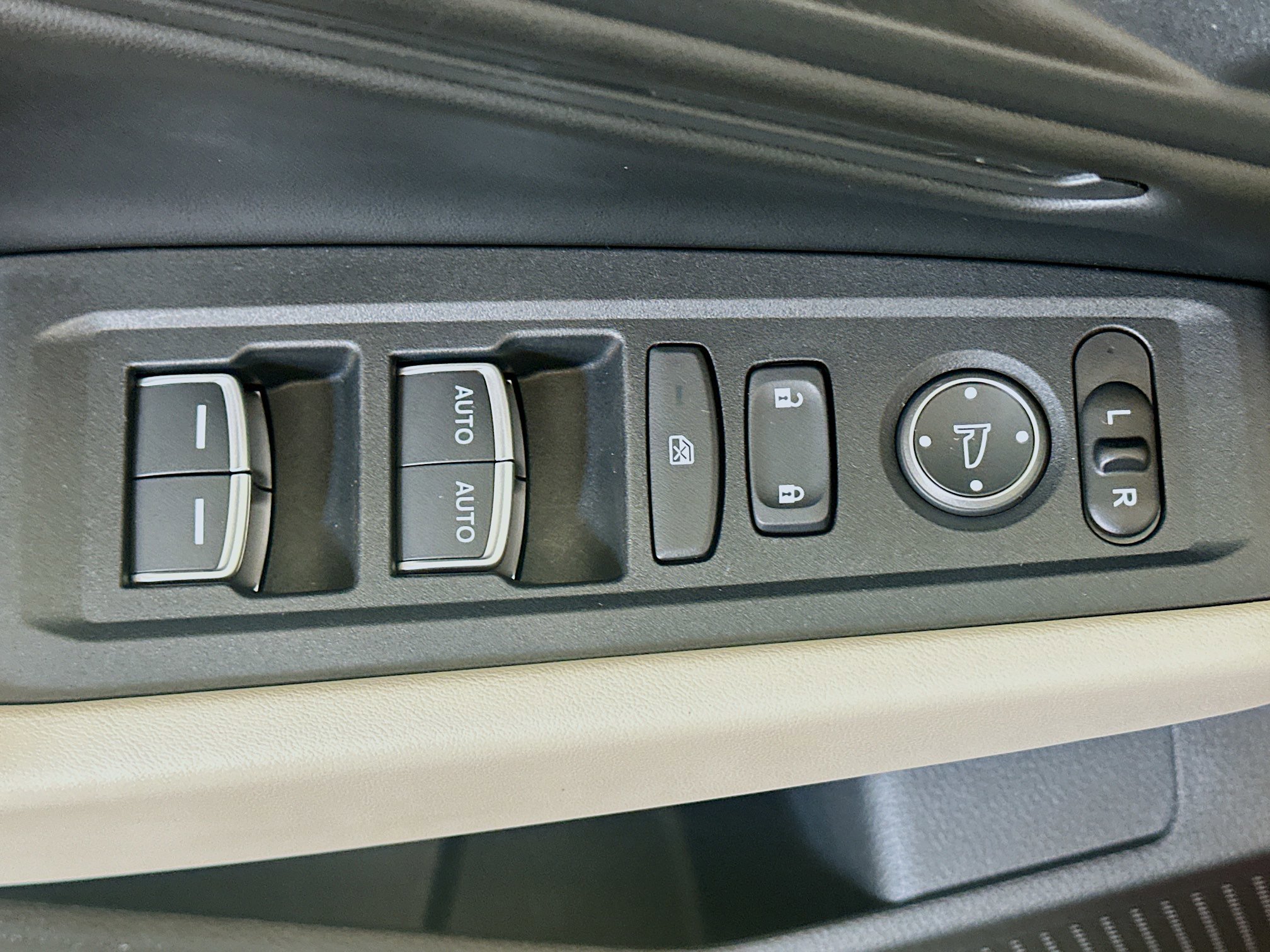 Used 2024 Honda Accord EX-L image 15