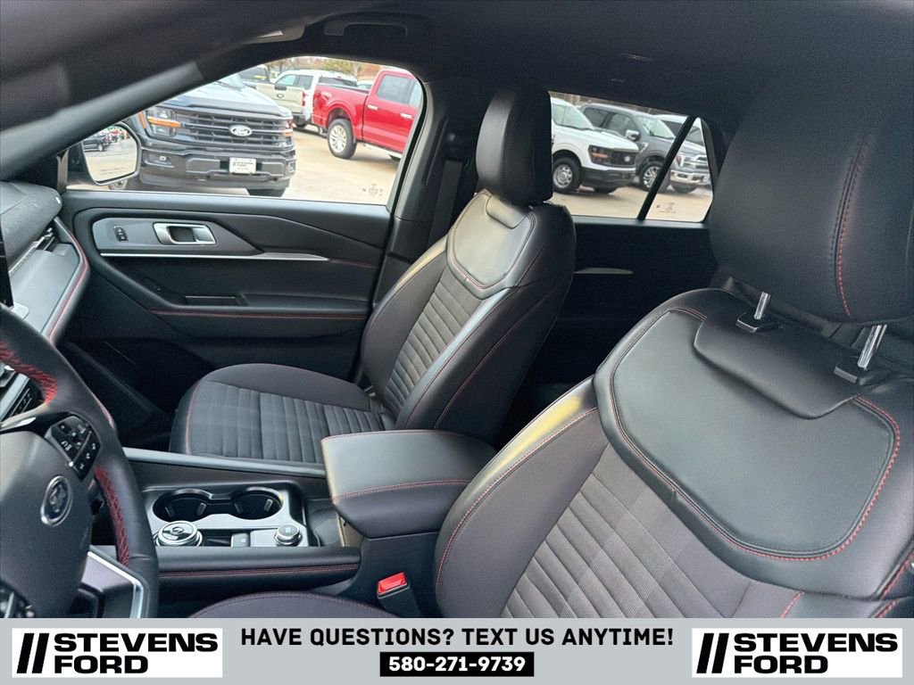 Used 2025 Ford Explorer ST-Line image 15