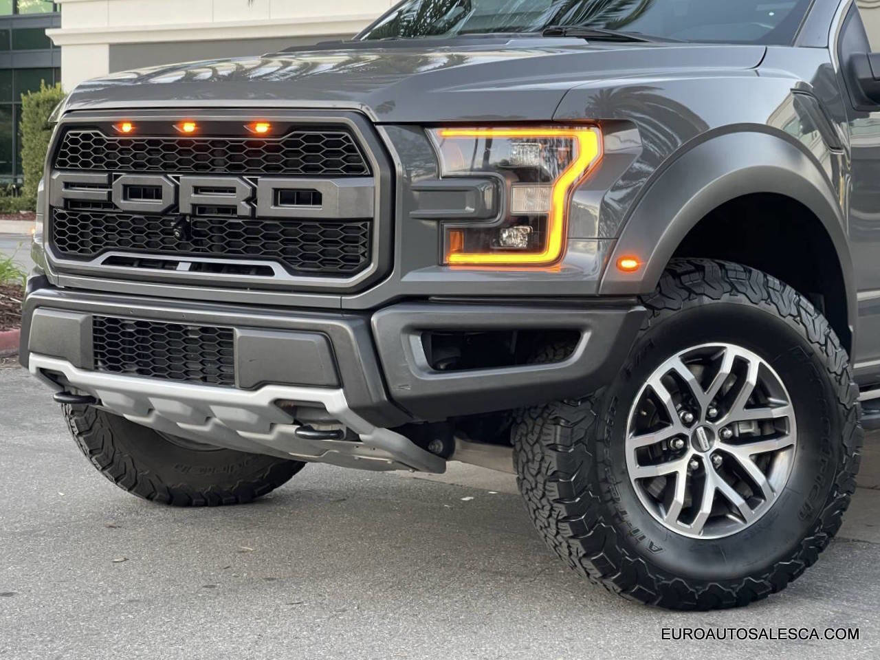 Used 2018 Ford F150 Raptor w/ Equipment Group 802A Luxury image 10