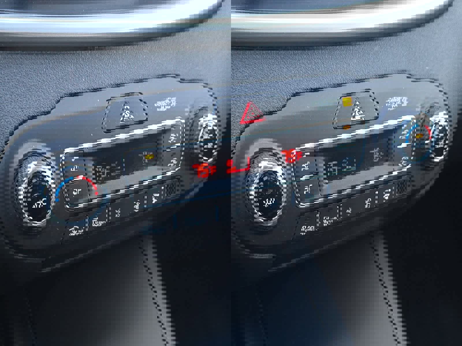 Used 2019 Kia Sorento LX image 21