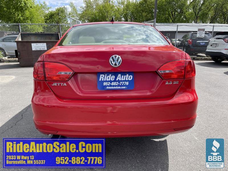 Used 2013 Volkswagen Jetta SE FWD image 6