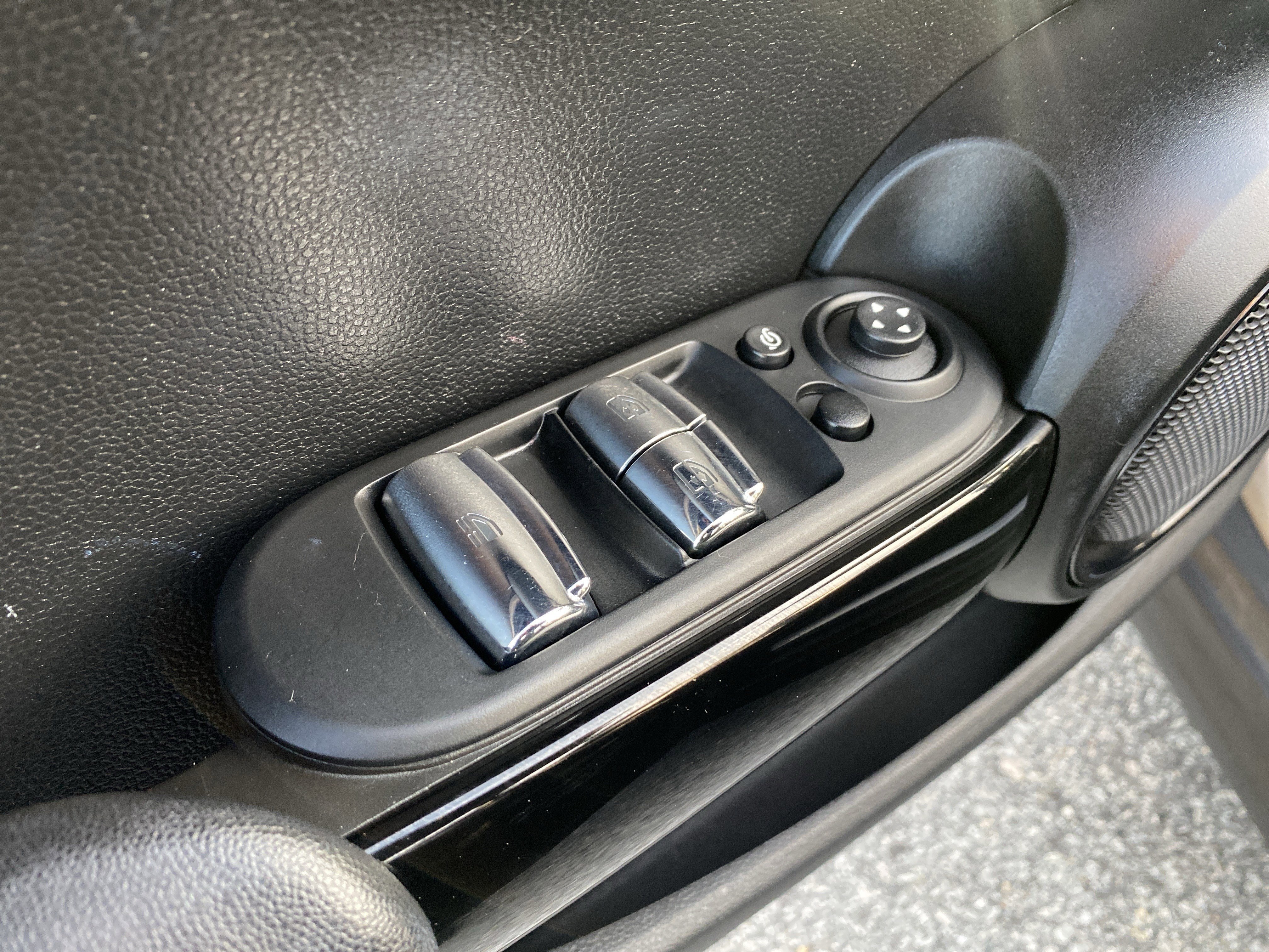 Certified 2024 MINI Cooper S image 20