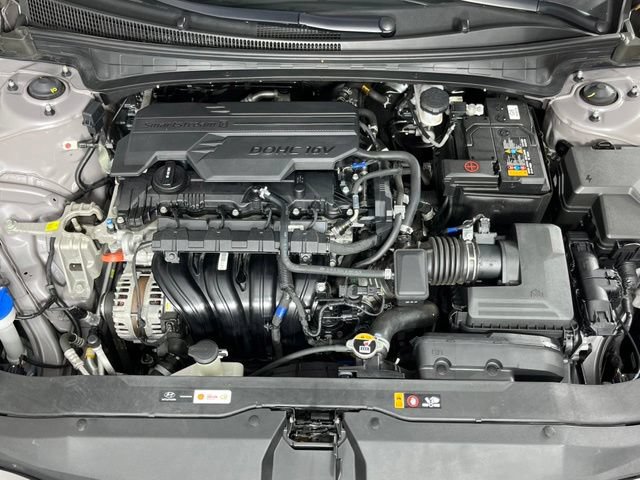 Used 2024 Hyundai Elantra SEL FWD image 8