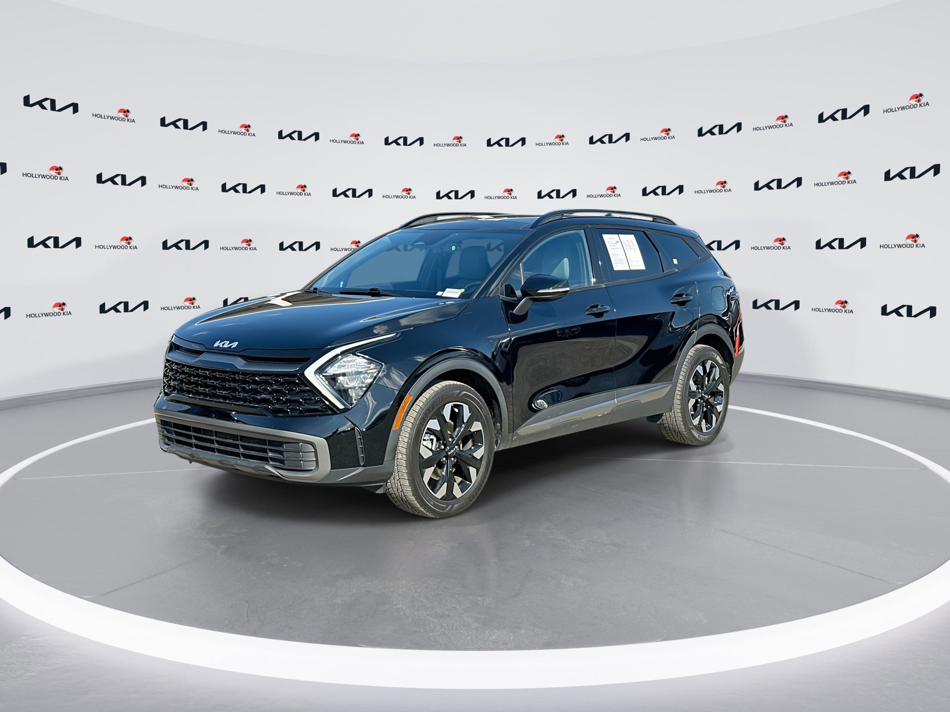 Used 2023 Kia Sportage X-Line w/ X-Line Premium Package image 4