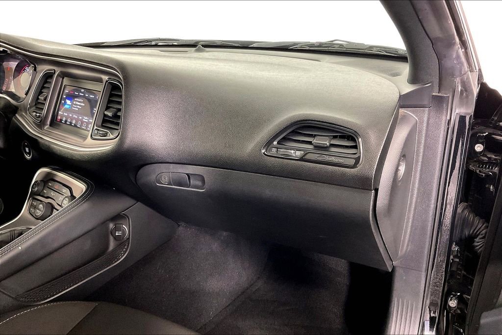 Used 2022 Dodge Challenger R/T w/ Blacktop Package image 21