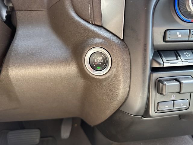 Used 2019 Chevrolet Silverado 1500 LT w/ All-Star Edition AWD/4WD image 17