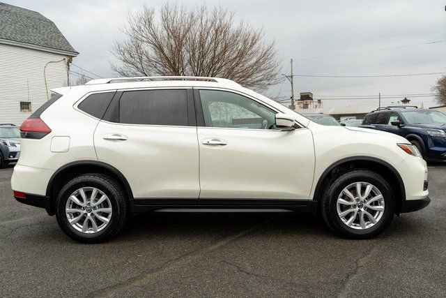 Used 2020 Nissan Rogue SV AWD/4WD image 5