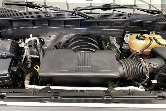Used 2022 GMC Sierra 1500 SLT w/ SLT Premium Plus Package AWD/4WD image 9