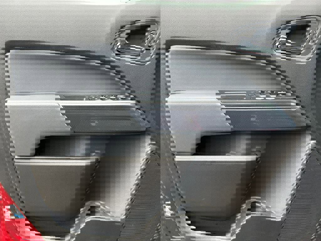 Used 2021 Chevrolet Colorado Z71 w/ Safety Package image 22