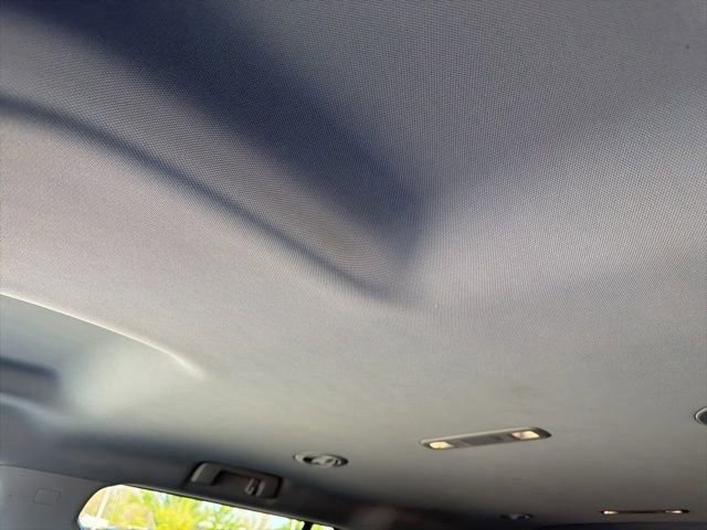 Used 2019 Chevrolet Suburban LT image 5