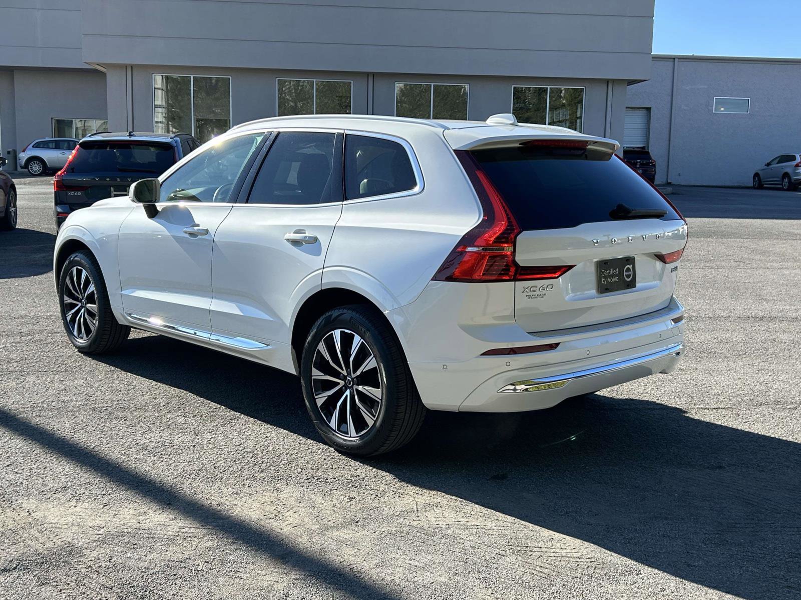 Certified 2023 Volvo XC60 B5 Plus w/ Climate Package image 5