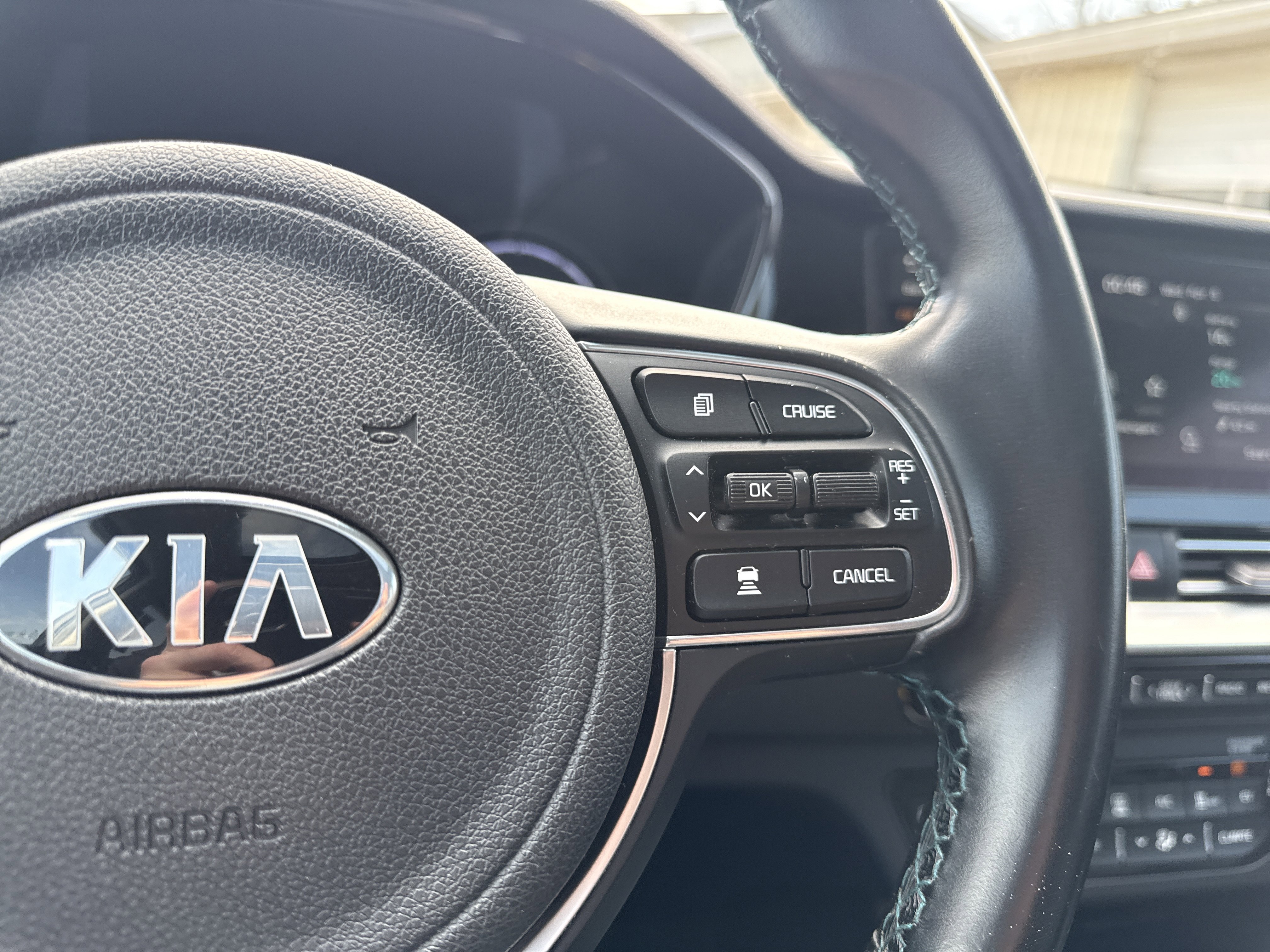 Used 2020 Kia Niro EX Premium image 27