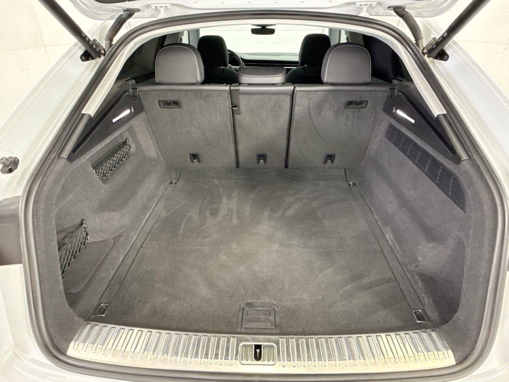 Used 2023 Audi Q8 Premium Plus image 27