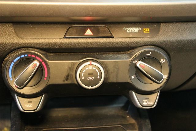 Used 2019 Kia Rio S image 22