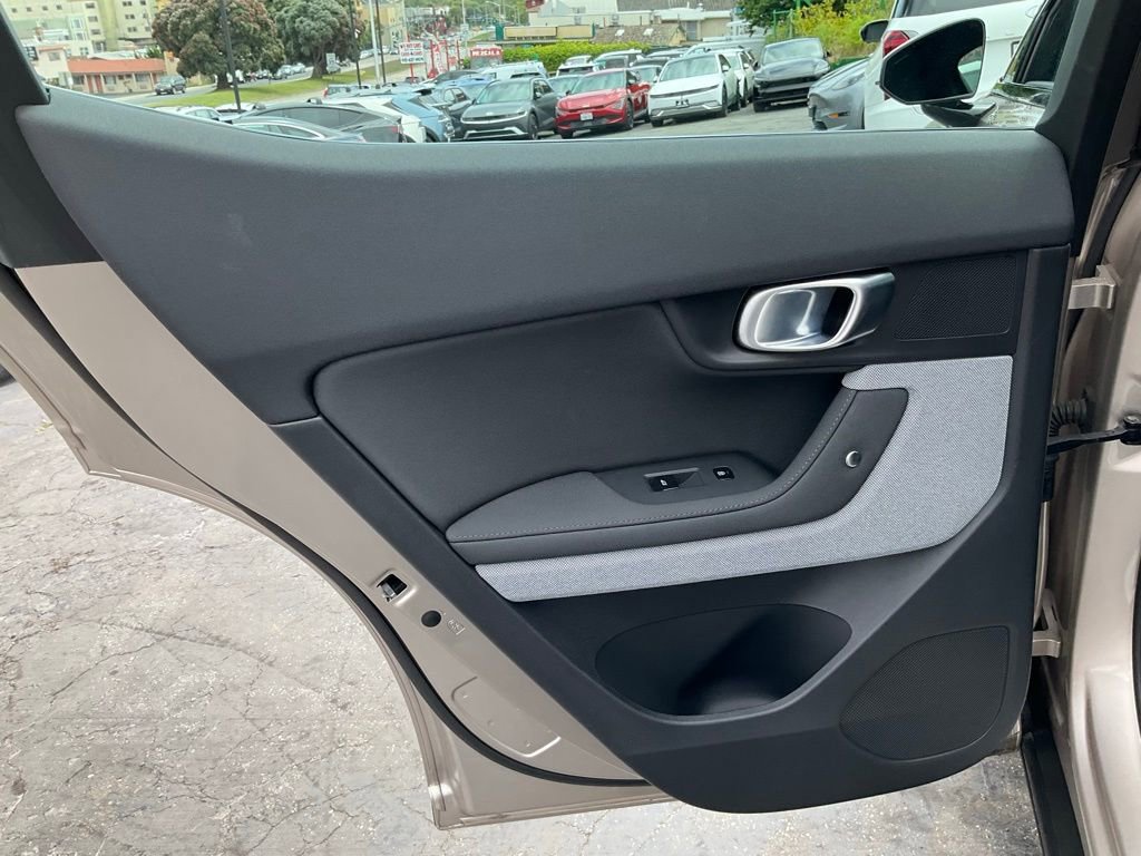 Used 2023 Polestar Polestar 2 w/ Pilot Pack FWD image 39