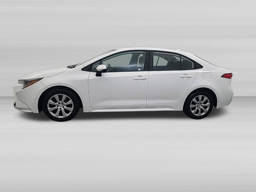 Used 2025 Toyota Corolla LE FWD image 8