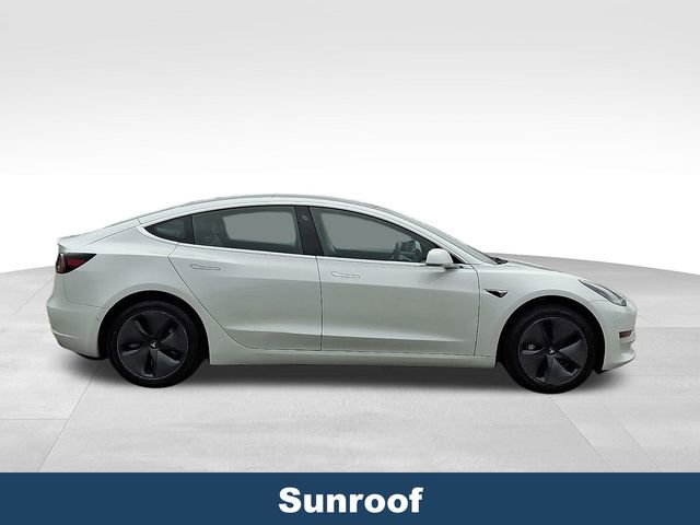 Used 2020 Tesla Model 3 Standard Range Plus image 9