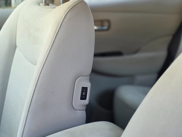 Used 2012 Nissan Leaf SL FWD image 33