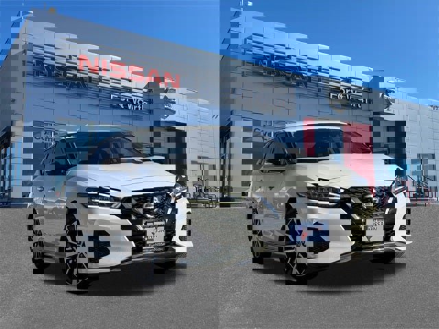 Used 2021 Nissan Maxima 3.5 SV w/ Floor Mat Group