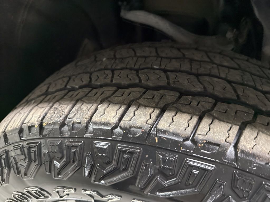 Used 2023 Chevrolet Silverado 1500 LT w/ Z71 Off-Road Package image 46