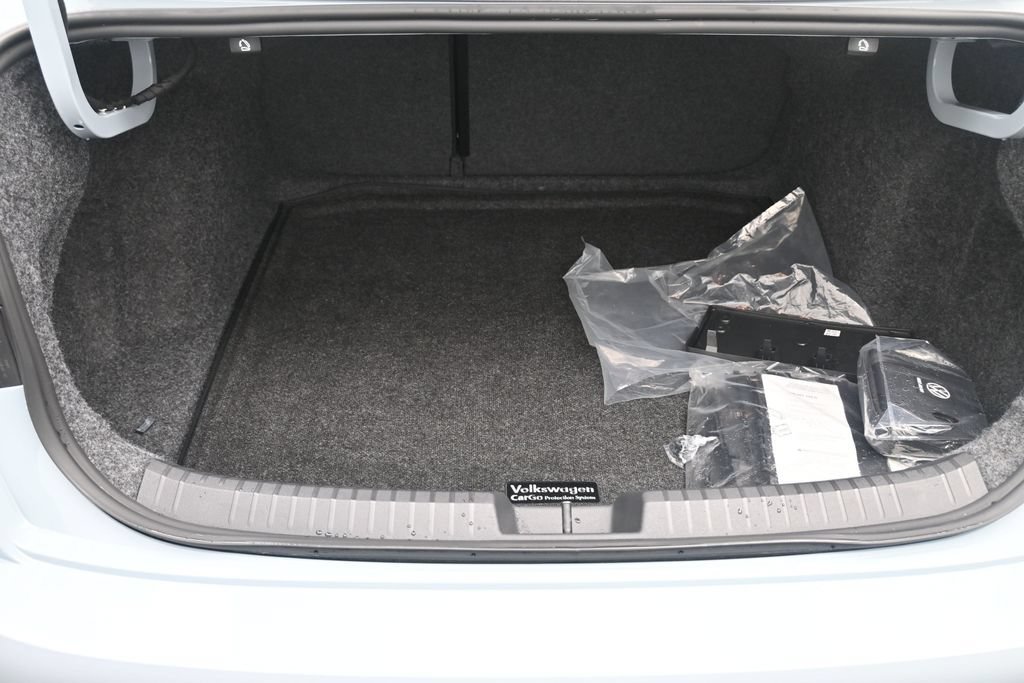 Used 2026 Volkswagen Jetta Sport FWD image 22